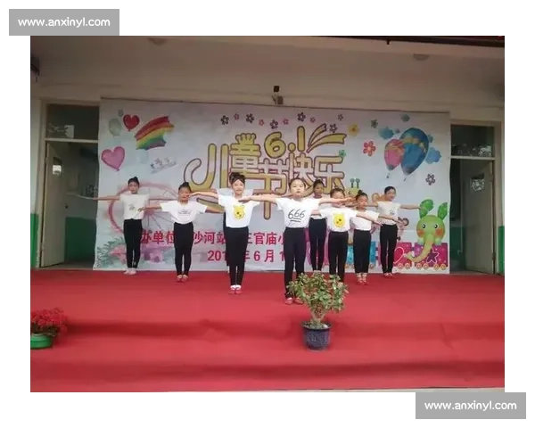 《激情四溢的音符碰撞 管弦乐大赛展现音乐魅力与艺术风采》 《激情四溢的音符碰撞 管弦乐大赛展现音乐魅力与艺术风采》